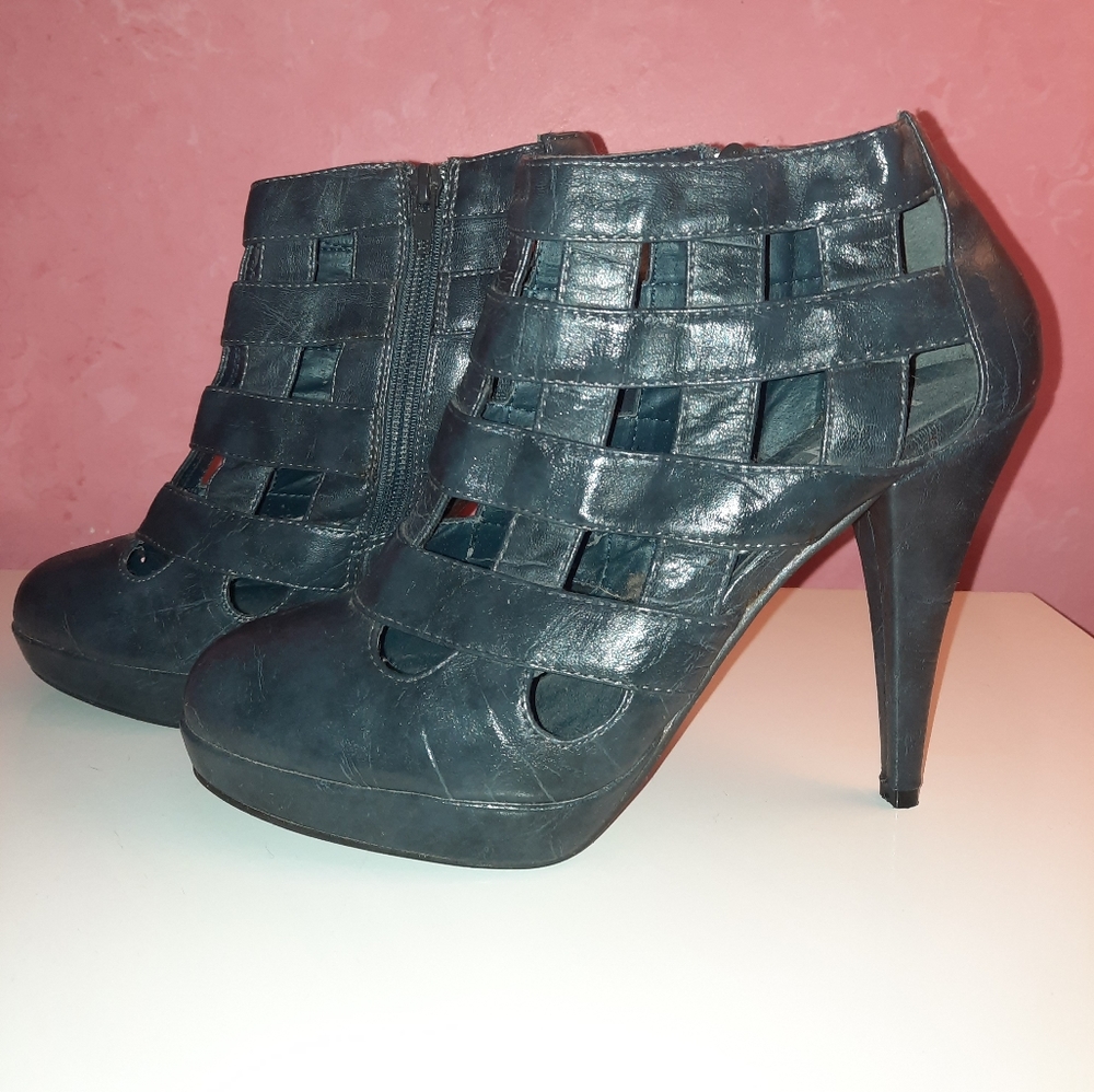 Forever 21 grey caged booties